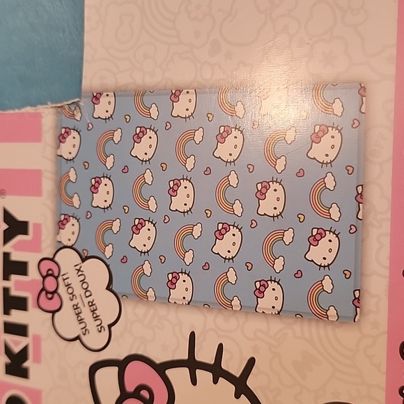 HELLO KITTY PLUSH BLANKET - Picture 3 of 5